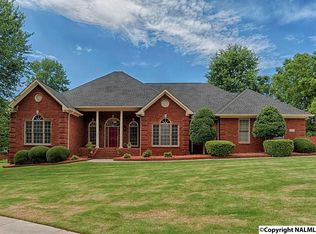 119 Gables Brook Dr, Huntsville, AL 35806