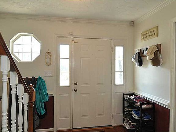 3rd image of 1740 Glassy Lake Dr