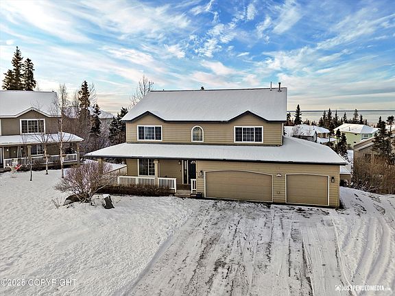 2nd image of 16312 Seville Park Cir