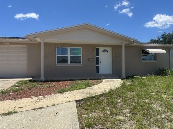 1025 Classic Dr