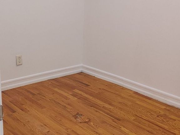 2nd image of 3694 Broadway APT 4D