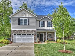 3939 Sky Dr, Charlotte, NC 28226
