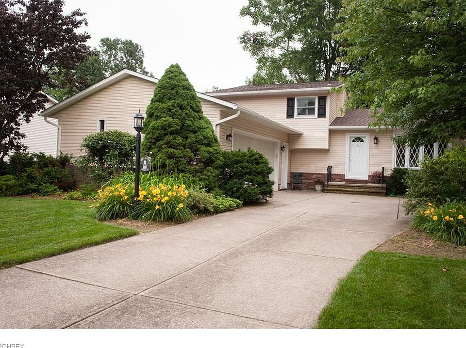 1st image of 3908 Canterbury Dr