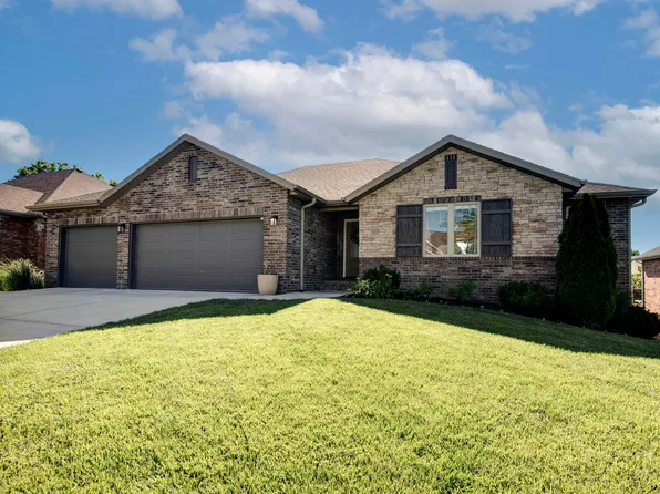 622 N Rockingham Avenue, Nixa, MO 65714