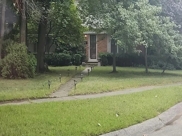 11923 Fairview Dr, Sterling Heights, MI 48312