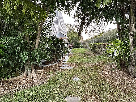 4th image of 6204 92nd Pl #3706