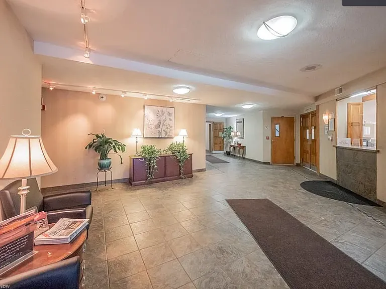 11850 Edgewater Dr #101 — Photo 4
