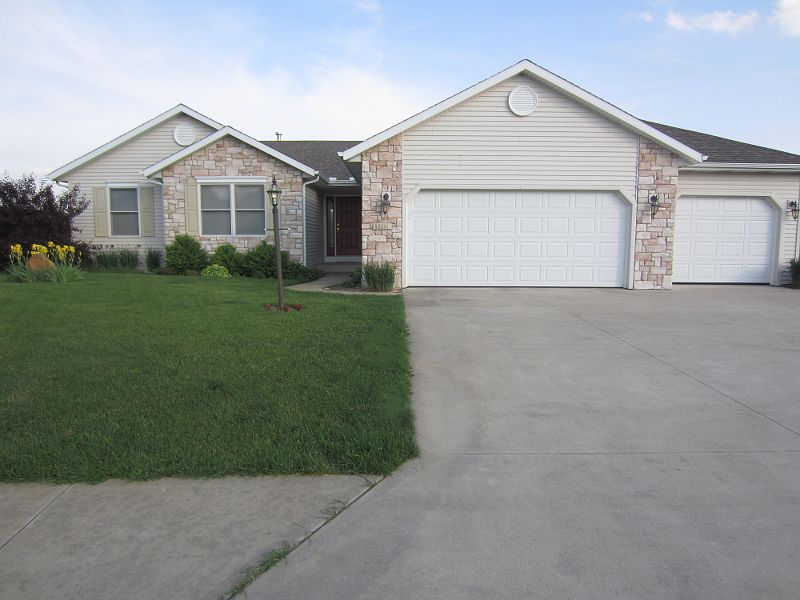 1st image of 58134 Ethan Ct
