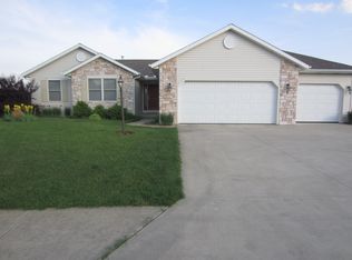 58134 Ethan Ct, Goshen, IN 46528