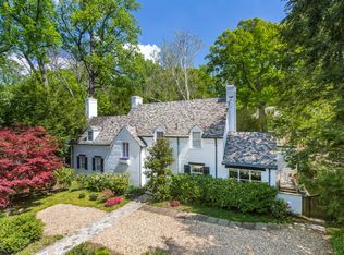 2842 Chesterfield Pl NW, Washington, DC 20008