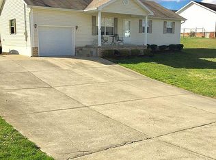 8 Cardinal Dr, Milton, WV 25541