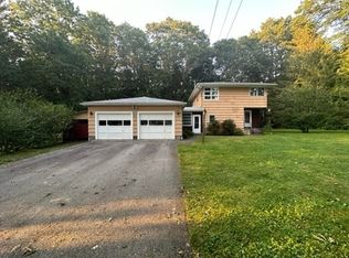 98 Mason Rd, Dudley, MA 01571