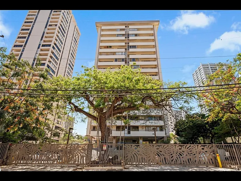 225 Kaiulani Ave #8XX — Photo 10