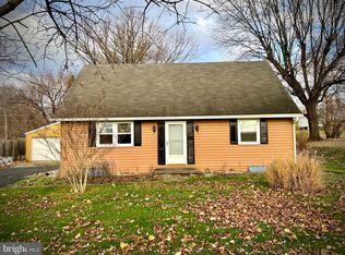 2725 Waltonville Rd, Hummelstown, PA 17036