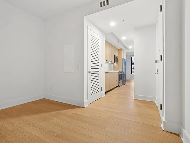 499 President St #714 — Photo 7