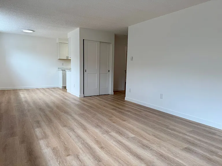 1443 DK NW 61st Street — Photo 3
