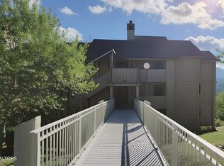 3710 Weber Rd UNIT B-203, Gatlinburg, TN 37738