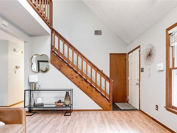 4th image of 4701 Mason Way Ct