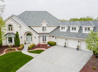 10674 Williamsburg Trl, Frankfort, IL 60423