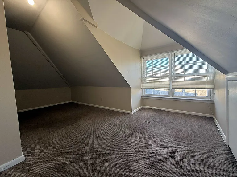 134 Woodward Ave #2 — Photo 11