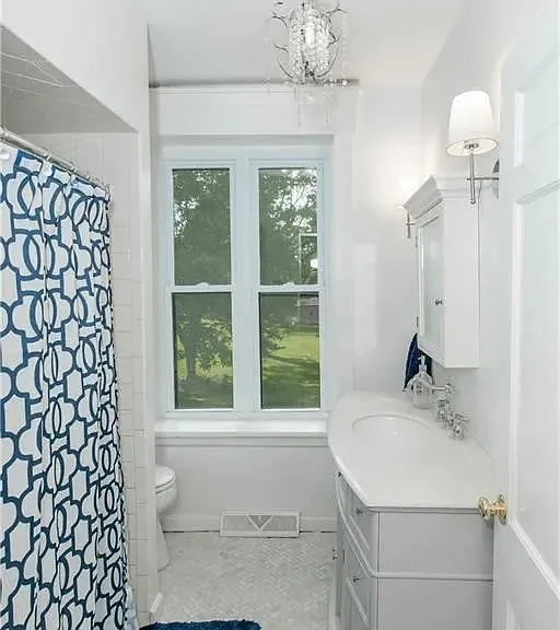 2318 Fleming Rd — Photo 16