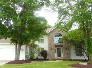 19535 Echo Dr, Strongsville, OH 44136