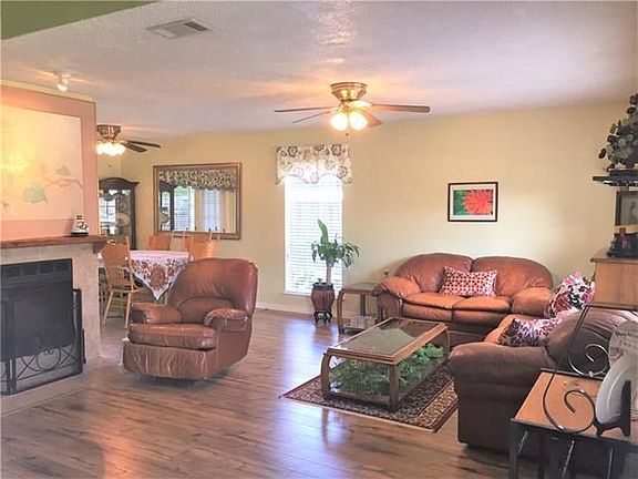 3rd image of 544 Cedarwood Dr