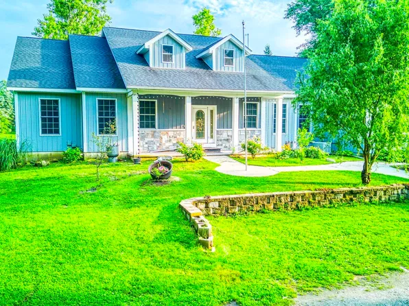 8189 Mason Rd, Yale, MI 48097