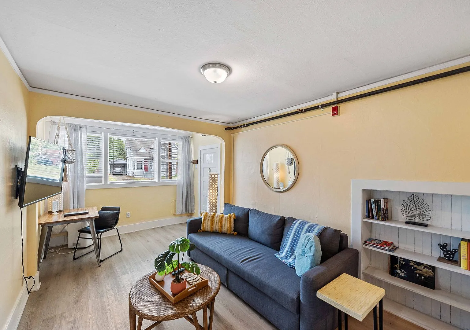 Coos Bay Apartments at Heritage House #3: Pet-Friendly Comfort — Photo 4