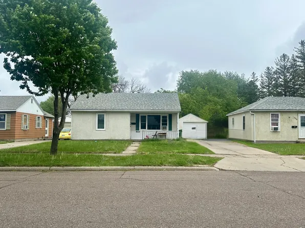 1300 Marine Ave, Worthington, MN 56187