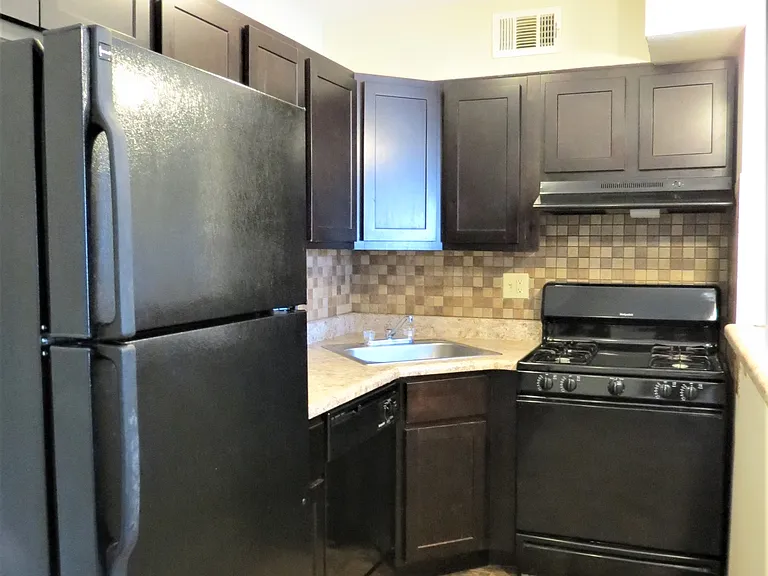 4318 Walker Ln — Photo 111