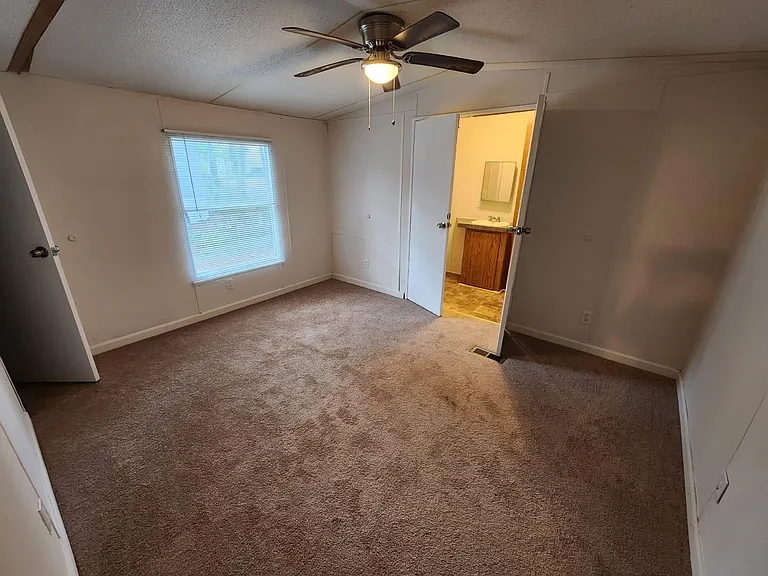 4486 Cherokee Dr #18 — Photo 8