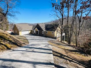 390 Turkey Cove Ln, La Follette, TN 37766