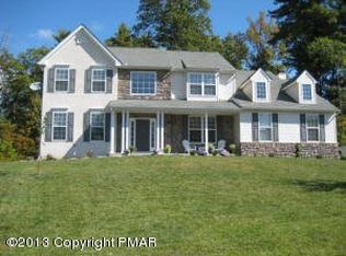124 Daffodil Dr, East Stroudsburg, PA