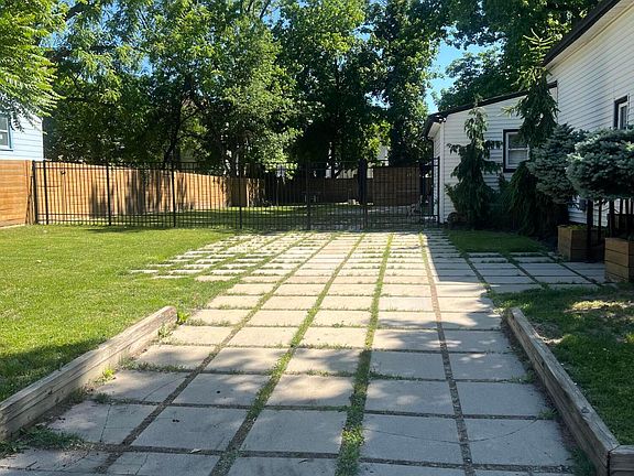 4th image of 1224 Washington Ave