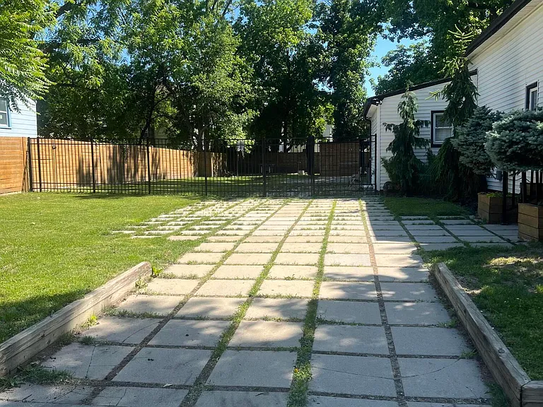 1224 Washington Ave — Photo 4