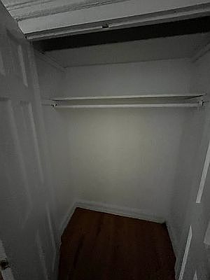 4th image of 326 E 22nd St #13