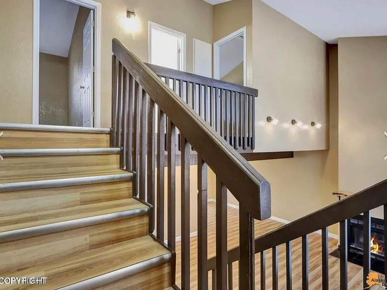 2905 Turnagain St — Photo 24