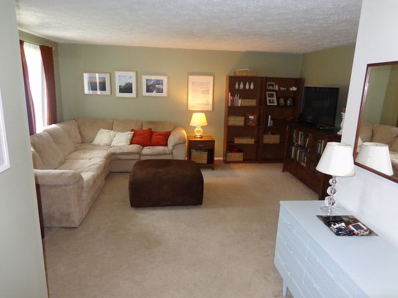 2nd image of 4469 Laurel Oak Dr