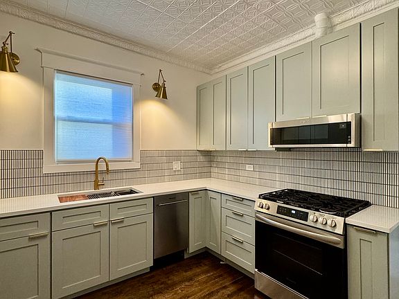 3rd image of 536 N Taylor Ave #1