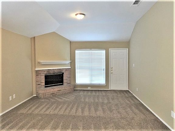 2nd image of 3119 Ponds Edge Trl