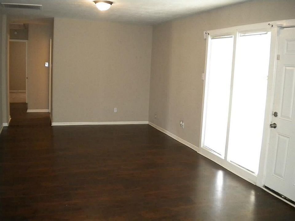 1st image of 4211 Knotty Oaks Trl
