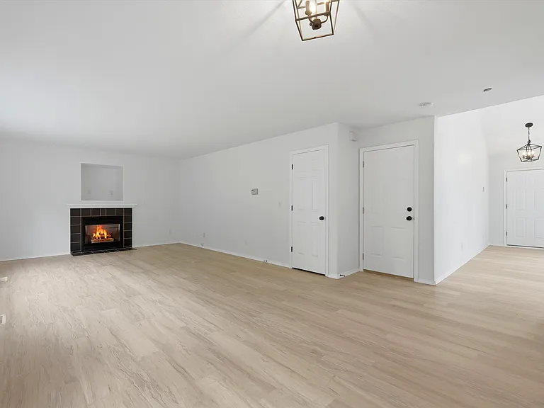 6959 NE Willowgrove St — Photo 33