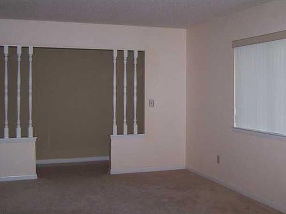5th image of 102 Seminole Cir
