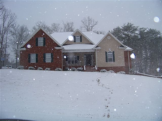 2nd image of 180 Tanya Dr