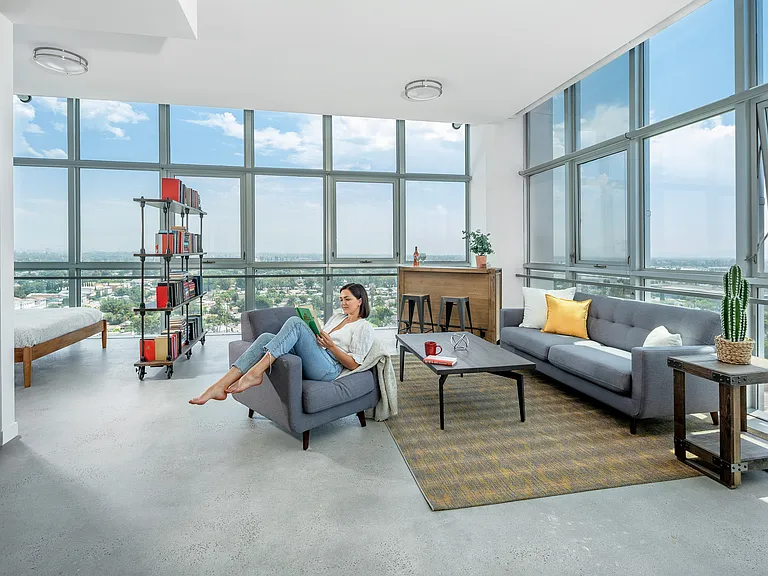 Panorama Tower — Photo 4