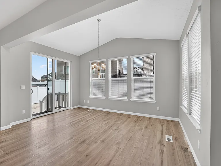 2123 N Wild Hyacinth Dr — Photo 12