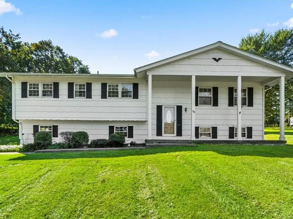 22 Rena Marie Circle, Washingtonville, NY 10992