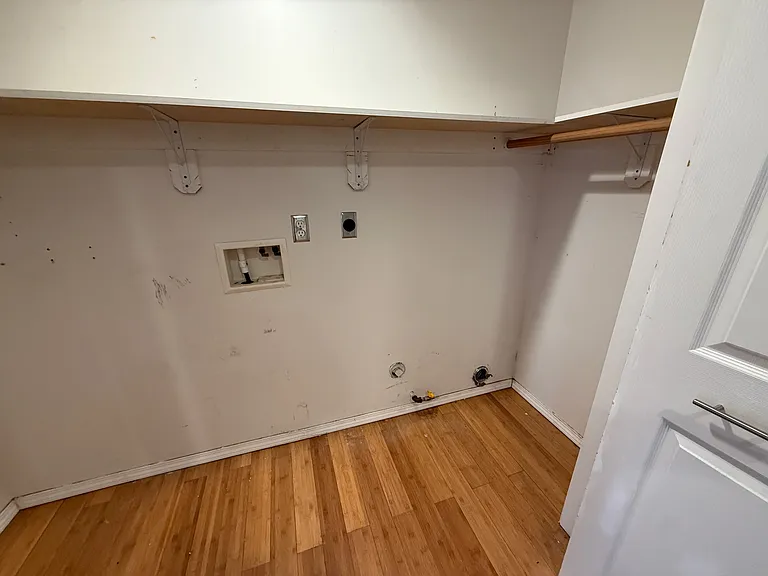 130 N Lincoln Ave — Photo 31