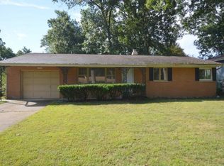 19280 Dresden Dr, South Bend, IN